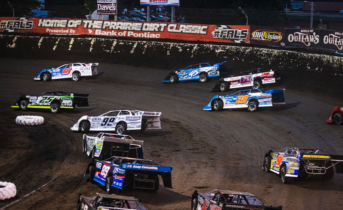 Cars battle at the Prairie Dirt Classic