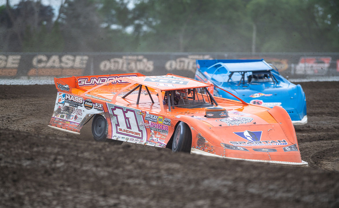 Gordy Gundaker battles at Davenport