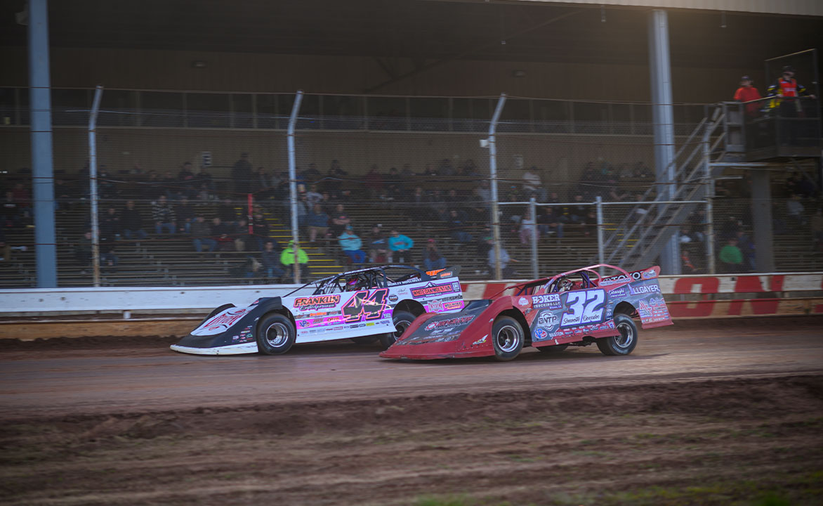 Bobby Pierce and Chris Madden battle at Sharon