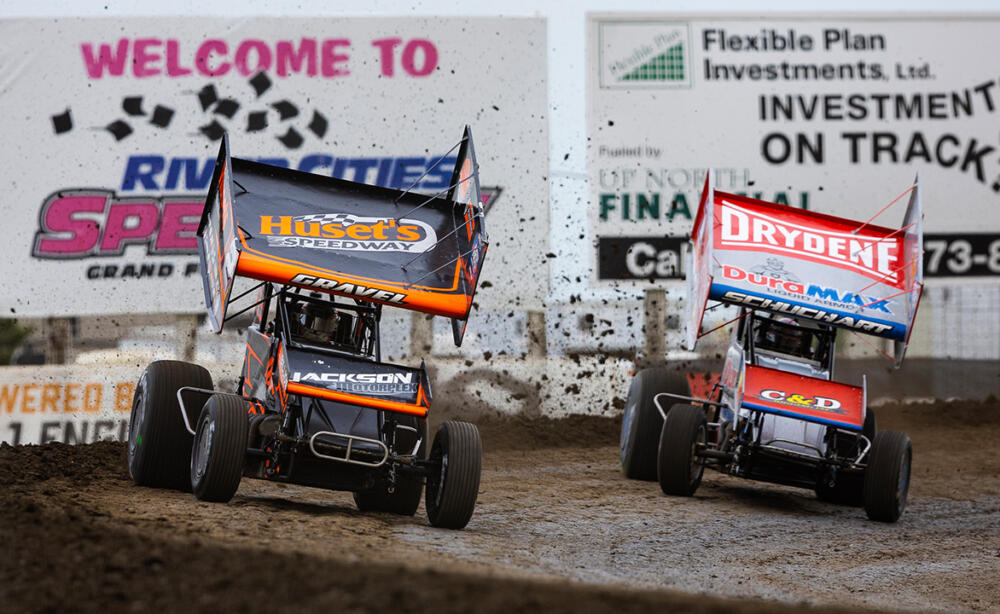 David Gravel races Logan Schuchart