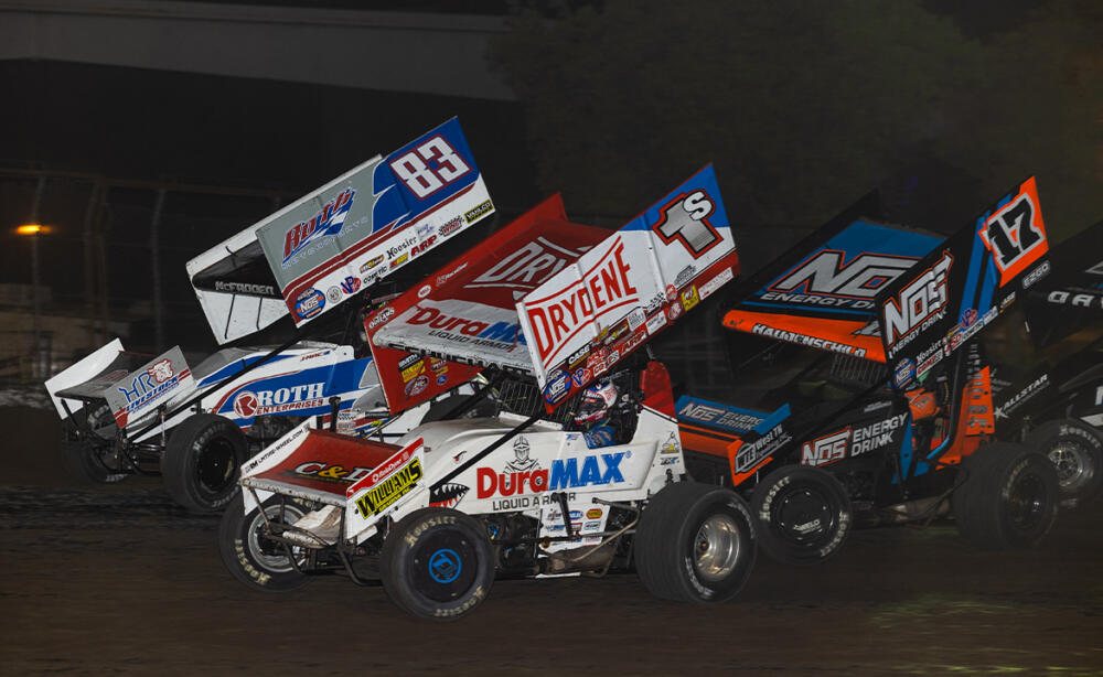 Multiple cars battle at Silver Dollar Speedway