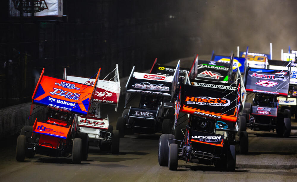 The World of Outlaws Sprint Cars take the green flag at Volusia Speedway Park