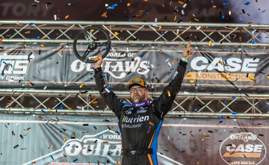 Jonathan Daveport wins at Bristol